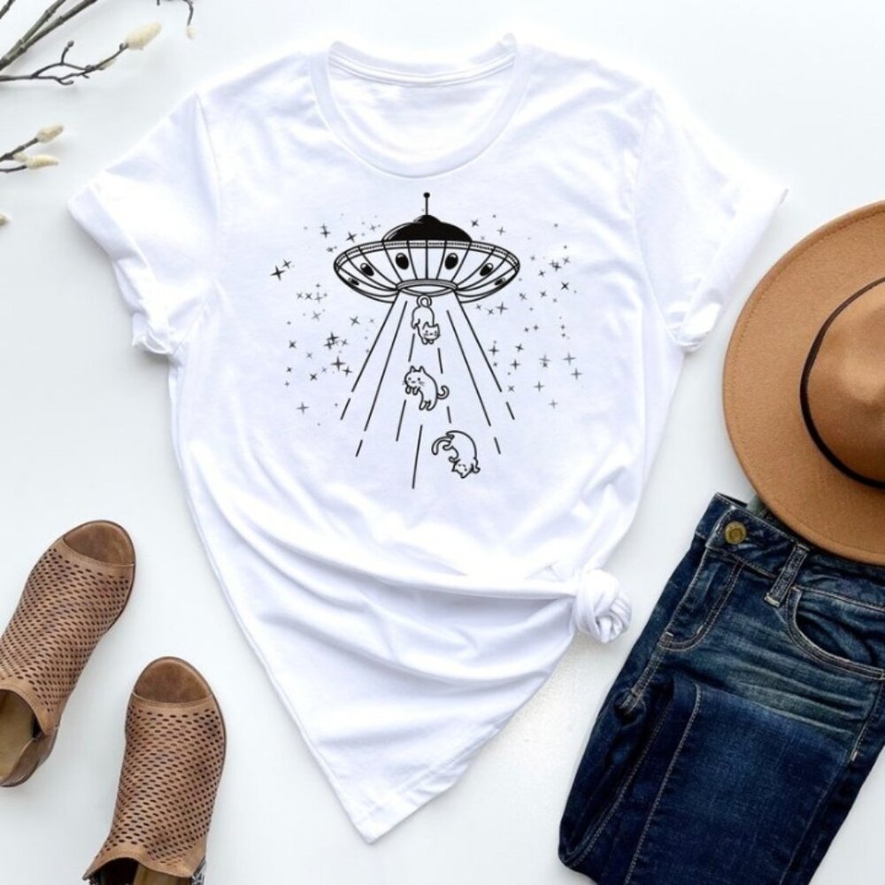Funny UFO Cat Shirt, Cat T-Shirt, Aliens T-Shirt, Cat Lovers Shirt
